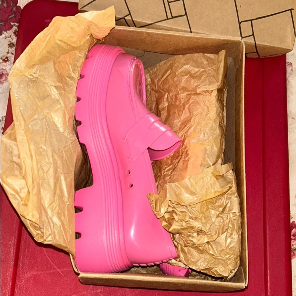 Melissa Pink Glossy Penny loafer style lug Sole - Picture 5 of 6